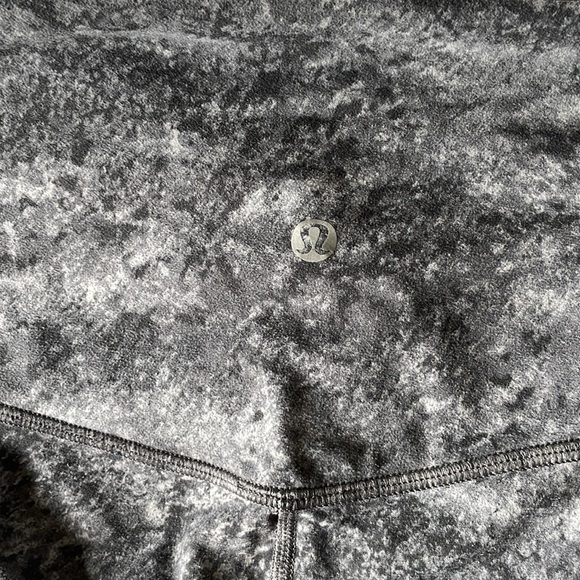 Lululemon Align 7/8 leggings - Picture 3 of 3